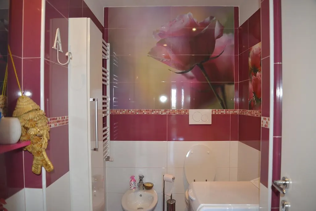 Casa Vacanze Sole E Luna Rome Apartment